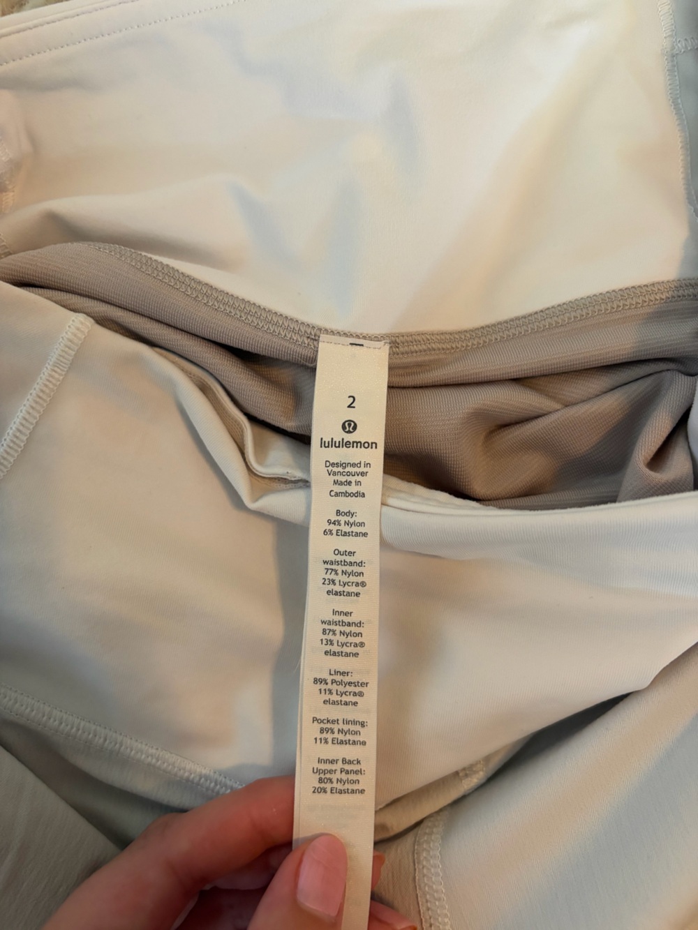 Lululemon Speed Up High-Rise Short 2.5" - white, size 2. - Picture 6 of 8